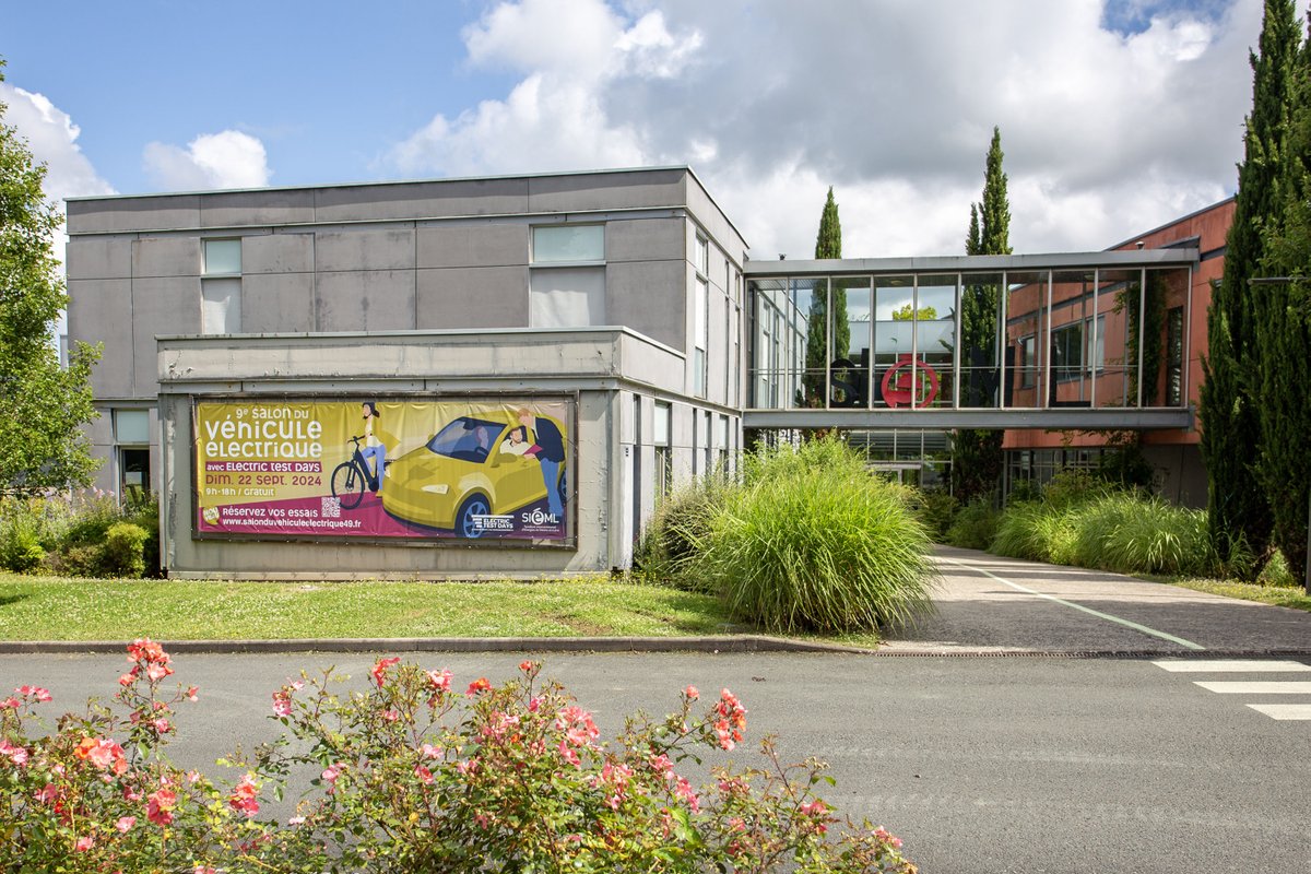 Le 9e salon du véhicule électrique, organisé par le <a href="/Sieml49/">Siéml</a>, en partenariat avec #ElectricTestDays, aura lieu dim. 22 sept. à Écouflant, près d'Angers.
Le salon rassemble en un seul jour et un même lieu les acteurs de la mobilité décarbonée ! 
salonduvehiculeelectrique49.fr