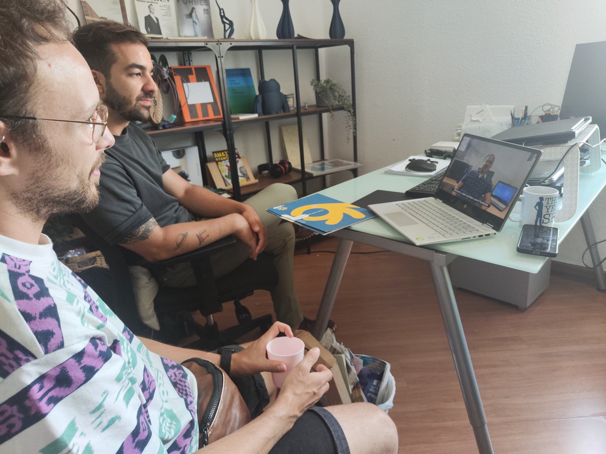 GrupoAMAS's tweet photo. En #MásSueñosMenosLímites  los sueños empiezan y acaban con un buen sabor de boca 👌

👉Presentamos videocv de José Luis @inclusionzurita para prácticas en @Ayudame3D  🦾

👉Miguel finaliza sus segundas prácticas en @FordAlmoauto 🫧 🚙 https://t.co/2Zm1nqFGPH