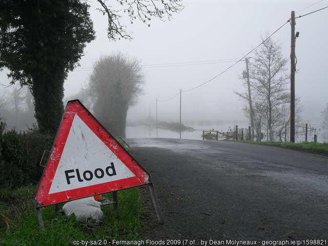 geograph_bi's tweet photo. Picture of the Day from #CoFermanagh 2009 
#flood #LoughErne #Slee  https://t.co/dYKi9Rp5OV by Dean Molyneaux https://t.co/JMdk7ftNu2
