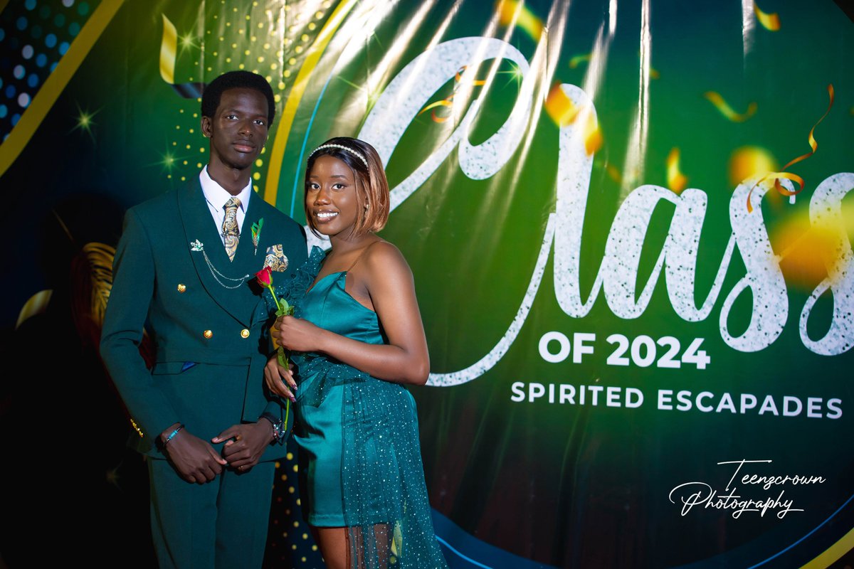 TeenzCrown's tweet image. Seeta High School Prom 2024 - Red Carpet Moments
THREAD:
#TeenzCrown #PromMagic #Uganda #Prom2024 #HighSchool #Fashion #Lifestyle