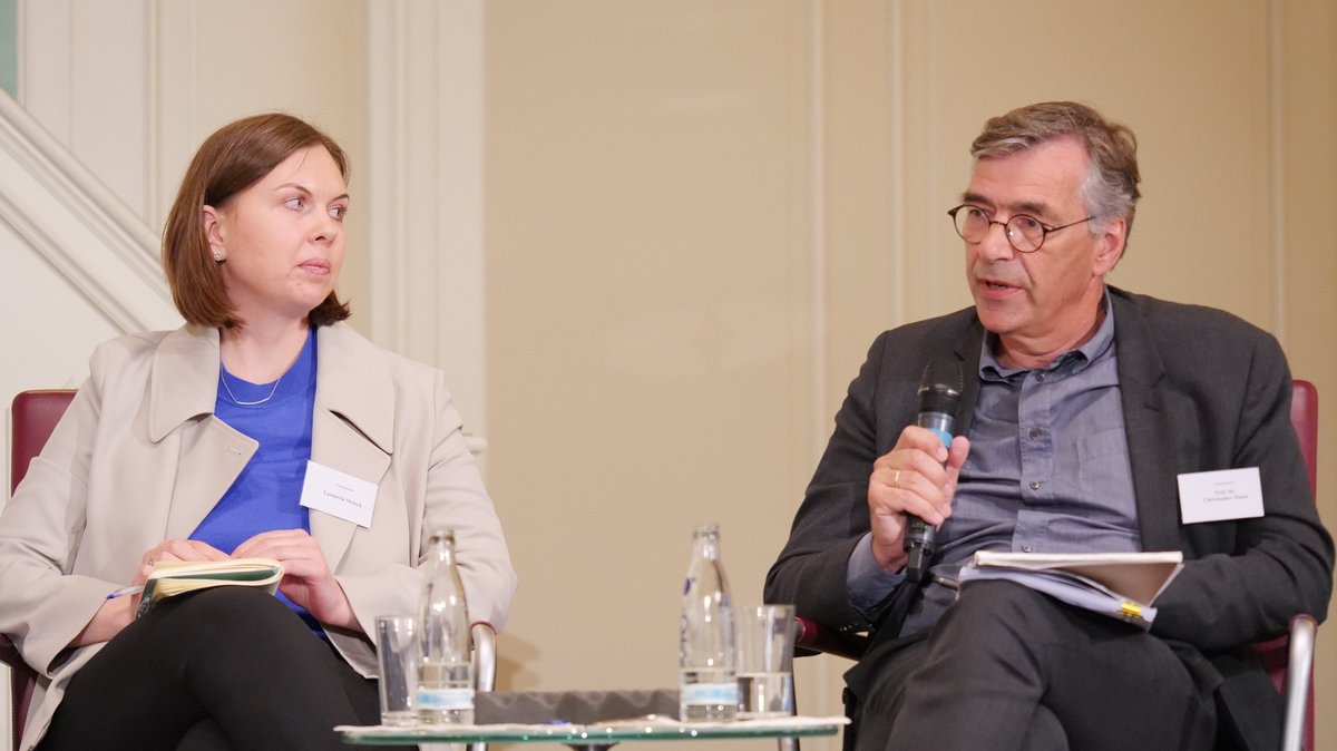 Das Friedensgutachten tweet media