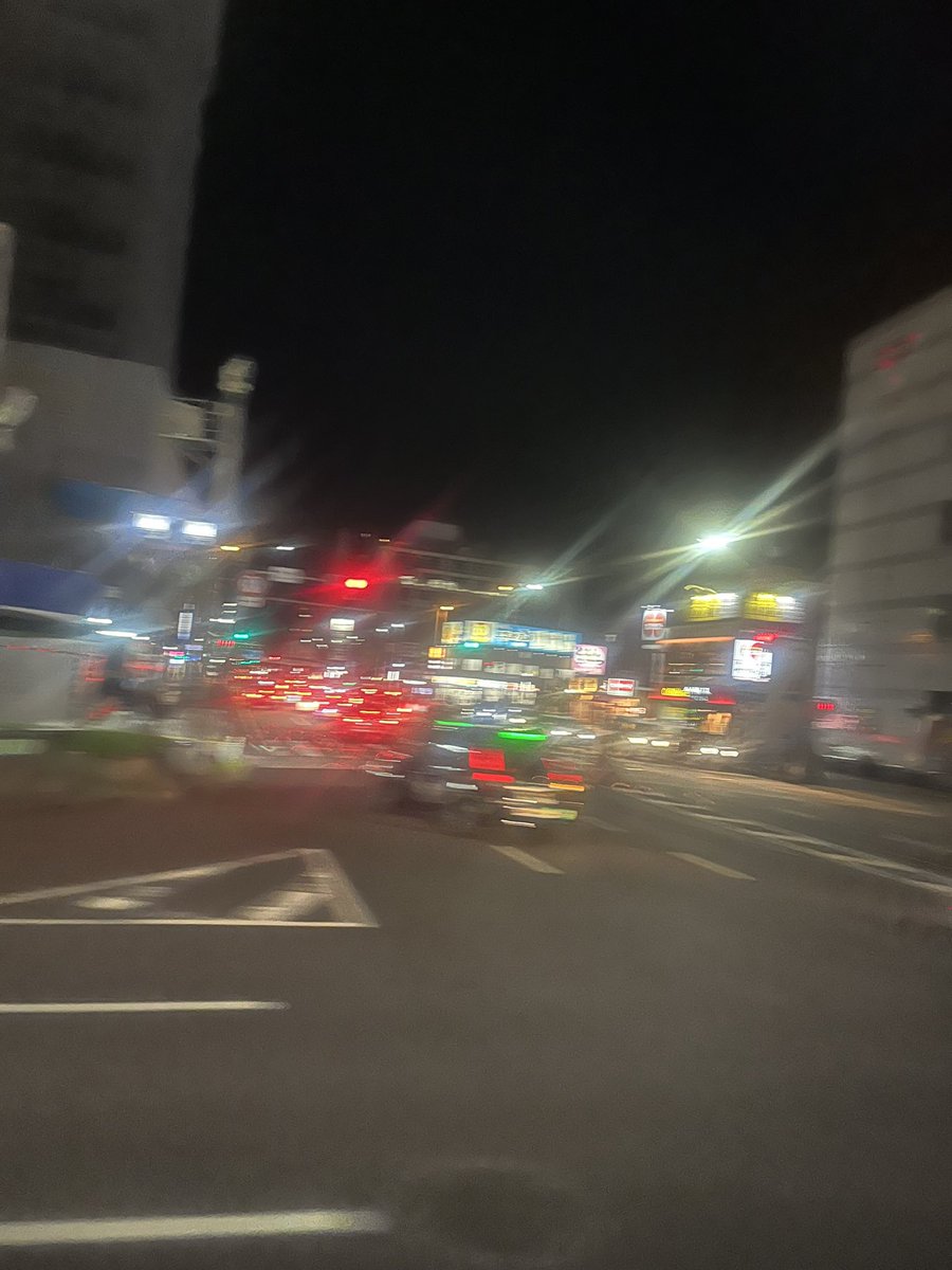 Ainanaka7_1783's tweet image. #青春18きっぷ 旅、名古屋千種駅に到着🚃𓈒𓂂𓏸明日からの申し込みにそなえて、#BOTTOMLINE のある今池交差点で当選を祈願してきました🙏🏻
夜はちゃんと写らないですね😅
名古屋はまだ30℃越え🥵
#鈴木愛奈 #東名阪ツアー