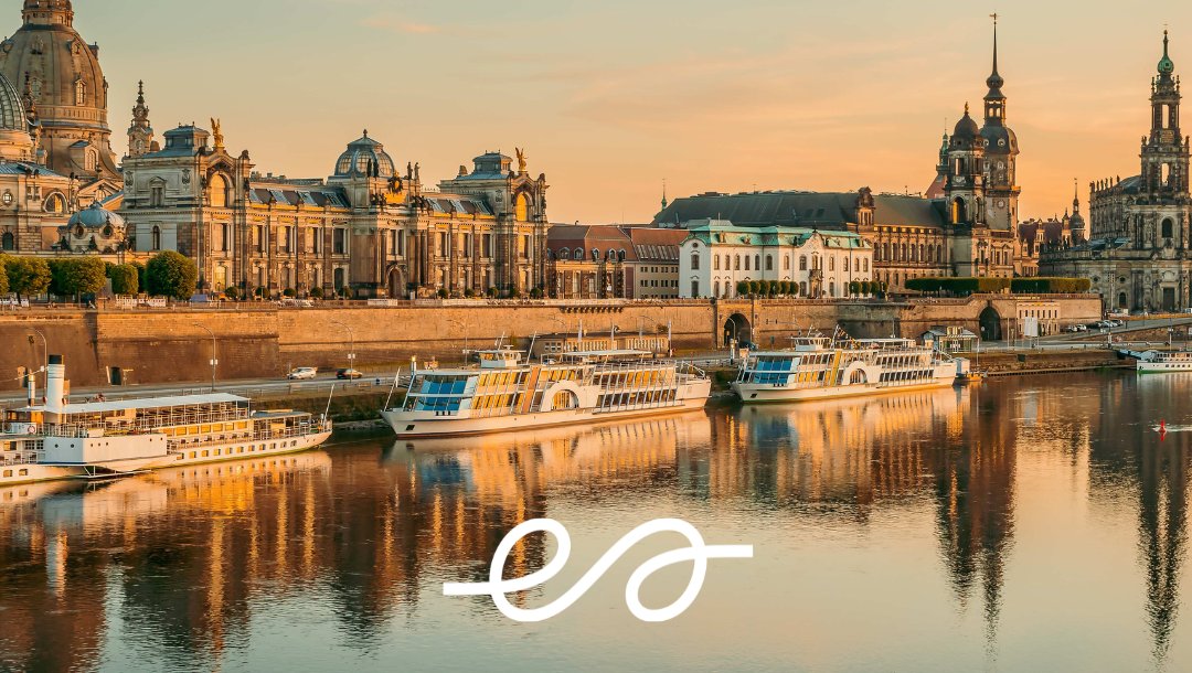 EuropeanSlpr's tweet photo. Summer in Dresden 🌄 🚂
#europeansleeper #thegoodnighttrain #connectingeuropebynight #dresden #openwindow #summertravel #rails #sustainabletravel #slowtravel #europe #germany https://t.co/75xkg0Kf4U