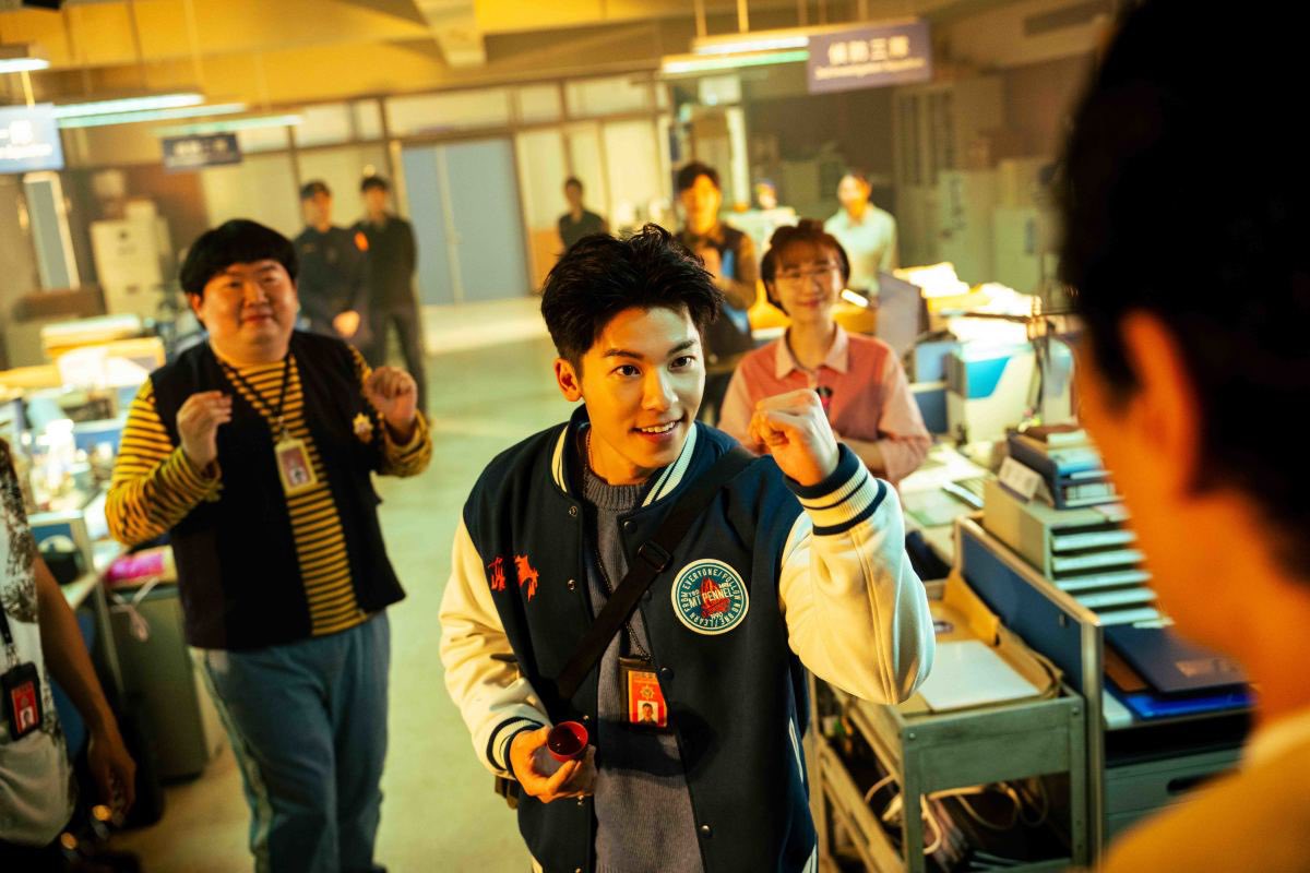 2024.7.22 허광한 x 넷플릭스 <정항분국(정강 경찰서)> 스틸컷 🔗https://about.netflix.com/zh_tw/news/three-new-squad-members-join-the-ranks-of-gg-precinct-for-more-side…Translat...