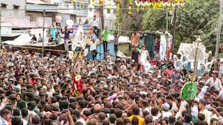 NewsAlgebraIND's tweet photo. HUGE 🚨 Yogi Adityanath Govt decides to impose Bulldozer action against 11 of 35 accused for att@cking Hindus during Muharram celebrations. 

Properties will also be seized.

Hindus had objected to DJ, noise and dhols in front of the temple during a Muharram procession. 

The accused then started pe*lting stones on their houses and even harassing the women.

Govt will demolish their illegal properties & also impose NSA ⚡