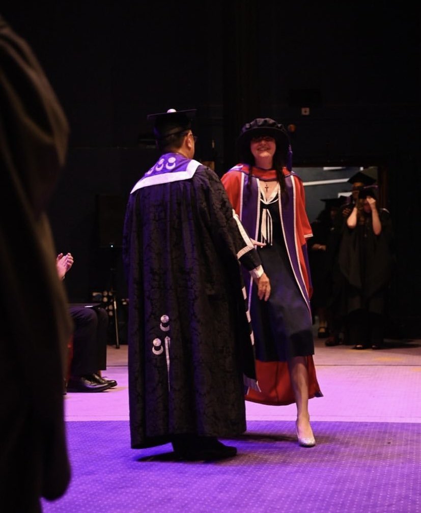 SuzanneMarie05's tweet photo. #UoPGrad @portsmouthuni @UniPortCCI 🎓👩🏻‍🎓🎉Wednesday, 17th July, 2024. #practiceresearch #interdisciplinaryresearch #archaeology #navalhistory #performingarts #ML286 ⚓️🎭 https://t.co/kn6mNBsYnZ
