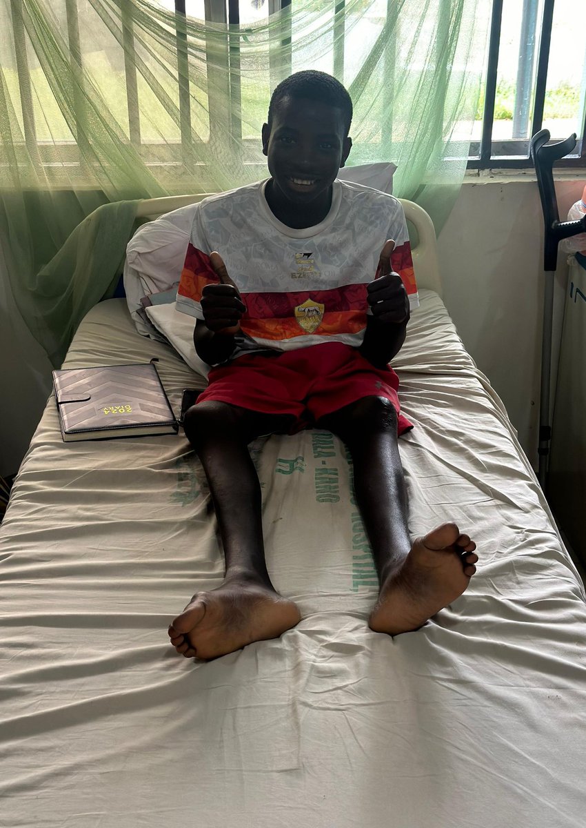 Thatlawal's tweet photo. Today, I'm stretchered into the theatre room again for another surgery, feeling a zero energy because I'm living with sickle cell disease, and it is like running a marathon with weights chained to my ankles. Please help Repost https://t.co/JcmjuleByE