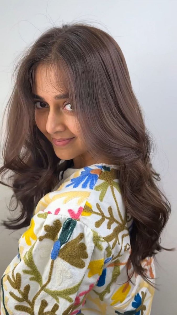 Win69040289's tweet photo. Cutie is rocking  New Hair color @itsmetejasswi 💗

#TejasswiPrakash #TejaTroops  #TejRan https://t.co/wLZnQsNbIg