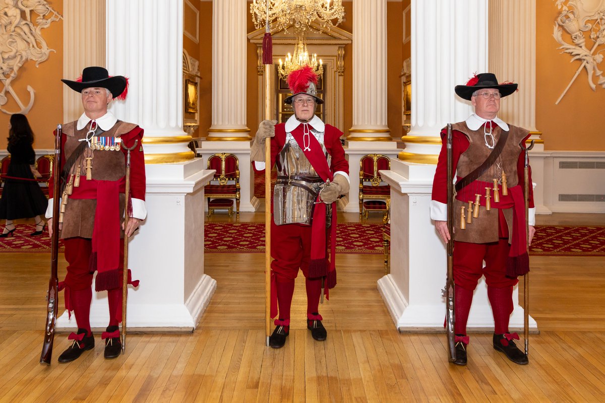 WCITLivery's tweet photo. The @WCITLivery Summer Banquet was held on 10/07 in Mansion House's splendid Egyptian Hall. 270 members &amp; guests came together for an evening of fellowship, nay ConnectivITy! Judging by the volume, conversations flowed in every corner of the hall. https://t.co/mETysvZ3p2