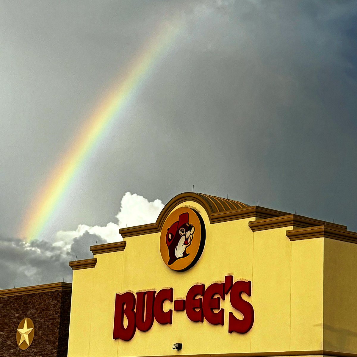 Road tripping today! 🌈✨ Drop those lists and I’ll RT and surprise some teachers. 

I’m an early childhood special education teacher teaching in the three year old class. Any help with my wishlist is greatly appreciated. 

amazon.com/hz/wishlist/ls…