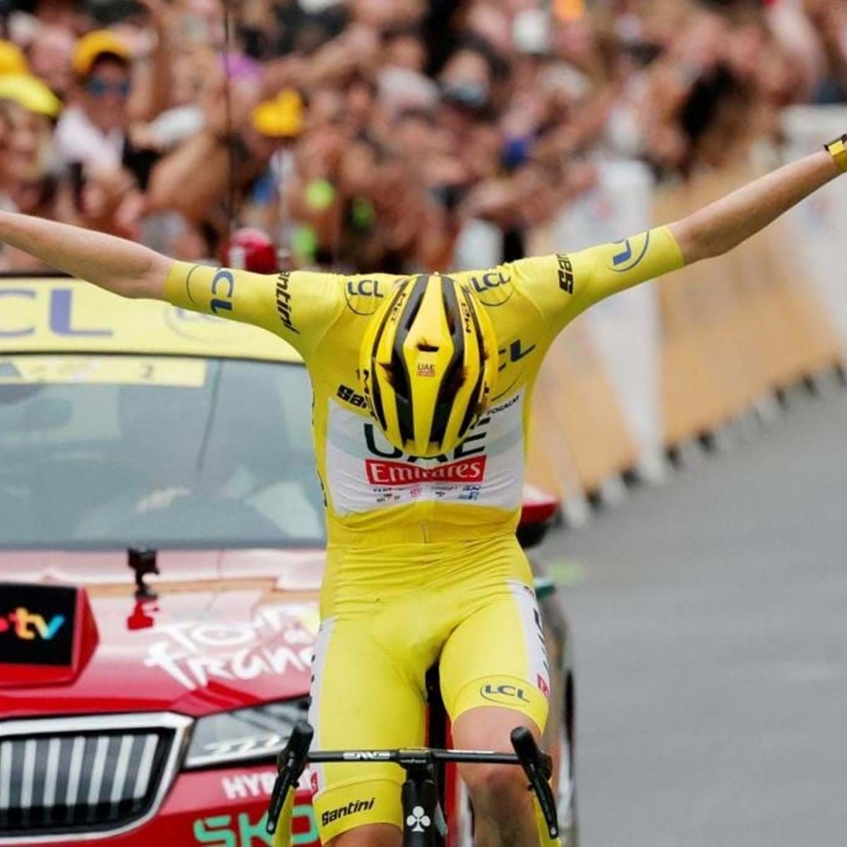 Uma das exibições mais dominantes da história 📖

🇮🇹+🇫🇷 pela 1°vez desde 1998 🏴‍☠️
Somou 37 de 40 possíveis dias na liderança 🤯
6 etapas no Tour, máximo por um vencedor desde 79 🙉
12 etapas em GT em 2024 😎
Recordes de todas as subidas em que atacou 🥵

Vénia ao 🔜🐐

#TDF2024