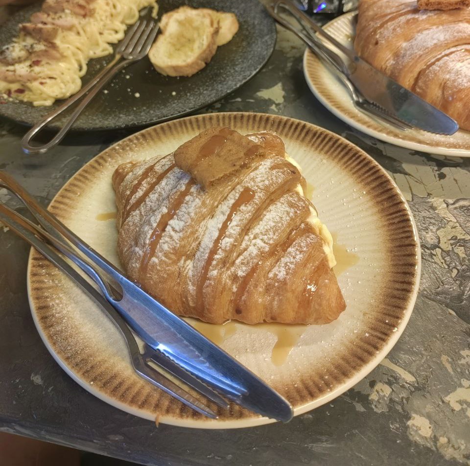 underscoremau's tweet image. 