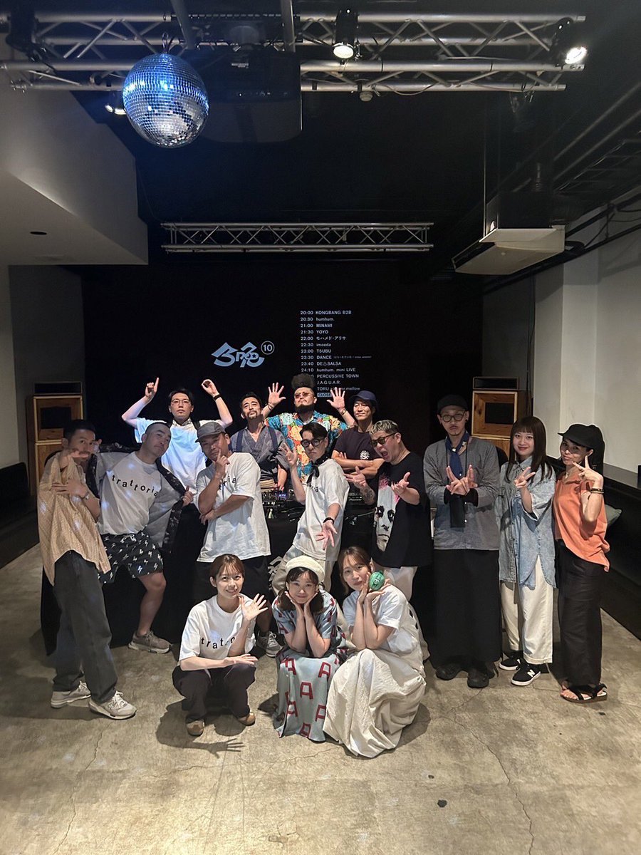 JxAxGxUxAxR's tweet photo. 7/20(土) 『KONG BANG⑩』@御旅屋座、たくさんのご来場ありがとうございました🍉未だ楽しかった旅の余韻の中🫠ゲストとして出演した我々渋谷OTOのパーティ『トラットリア』クルーのDJも、お楽しみいただけていたなら幸いです👨🏻‍🍳👩🏻‍🍳🧑🏻‍🍳👨🏻‍🍳👨🏻‍🍳
富山の皆様また遊びましょう〜！🐻⚡️#KONGBANG https://t.co/Rv6Zq1HxTD