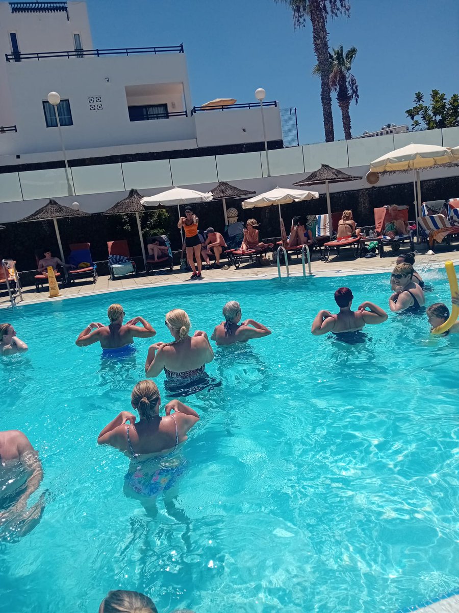 ENTERTAINMENT TEAM tweet media