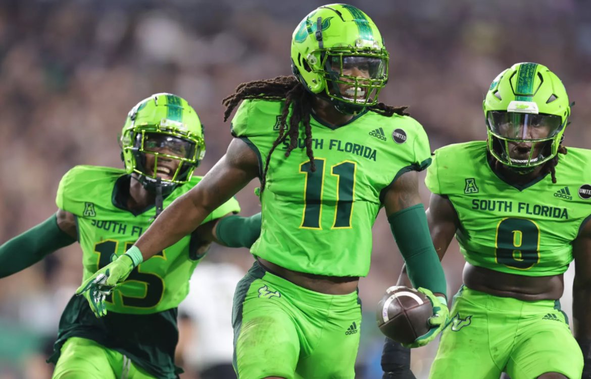 Blessed to receive an offer from USF!!! <a href="/CoachHoodie/">Tyler Hudanick</a>  <a href="/dpfootball/">DePaul Football</a> <a href="/USFFootball/">USF Football</a> <a href="/mcbright44/">Michael Bright</a> <a href="/CoachCamp01/">Nick Campanile</a>