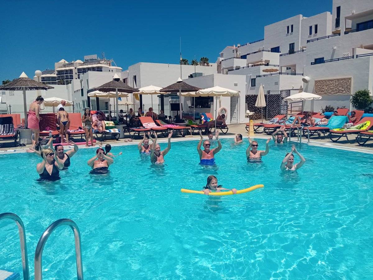 ENTERTAINMENT TEAM tweet media