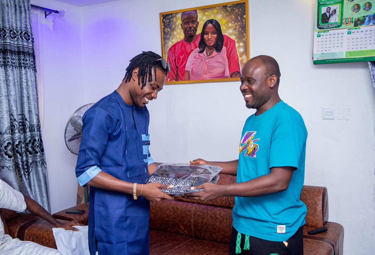 Celebrity Tailor tweet media