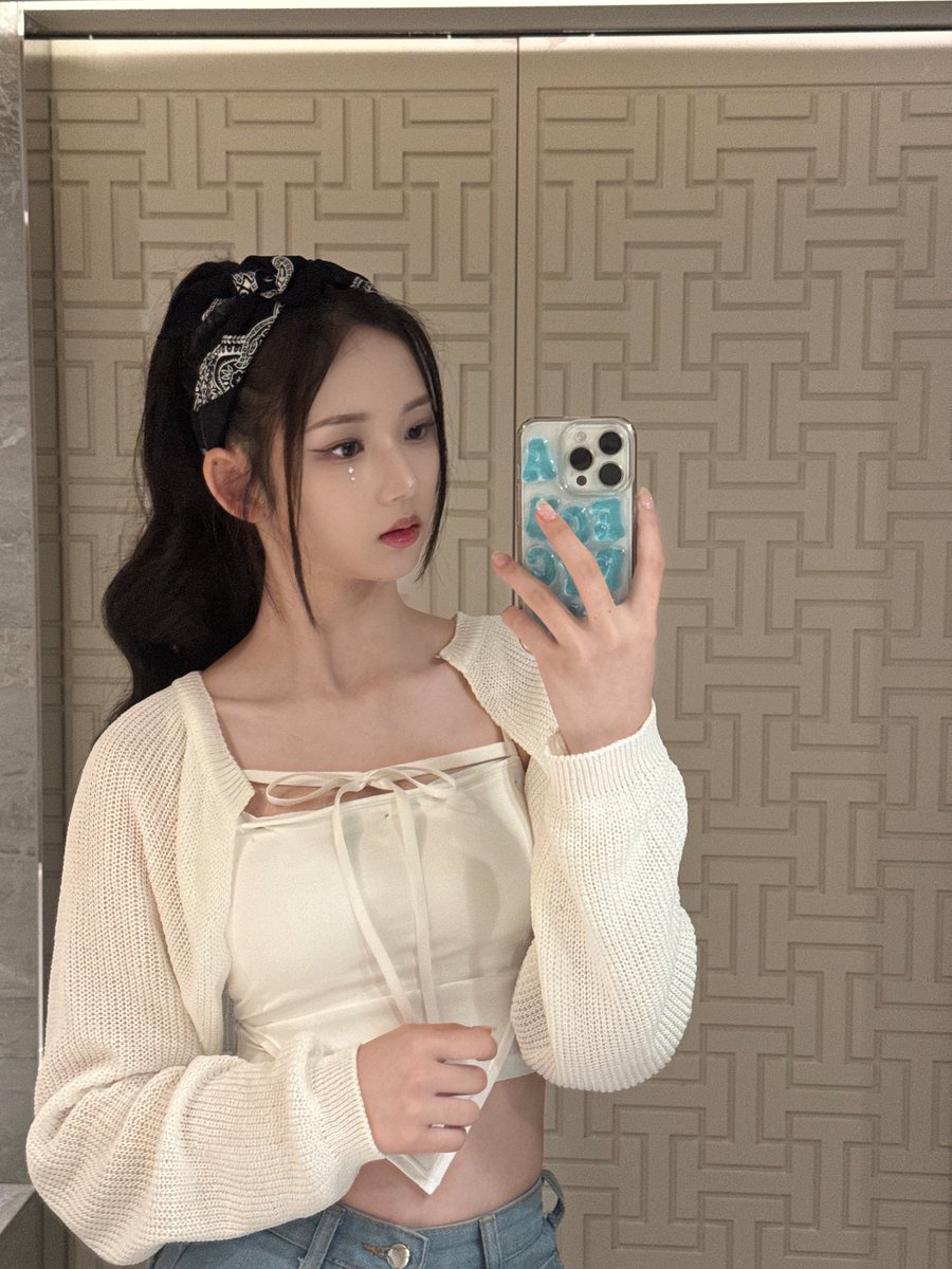 triplescosmos's tweet photo. 다녀왔습니당!!🤍🩵

#tripleS #트리플에스
#JiWoo #지우 https://t.co/PuO0vYcXHX
