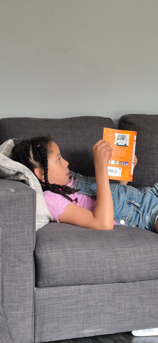 Christina Djebah tweet media