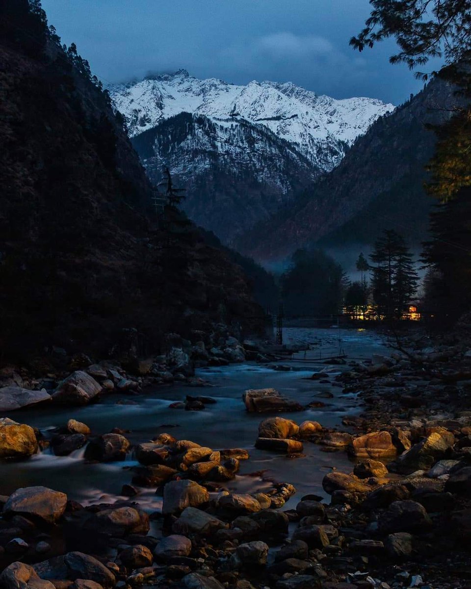 TAdventurousoul's tweet photo. Kasol, Parvati Valley, Himachal Pradesh 🇮🇳 https://t.co/ShzGSMdU3C