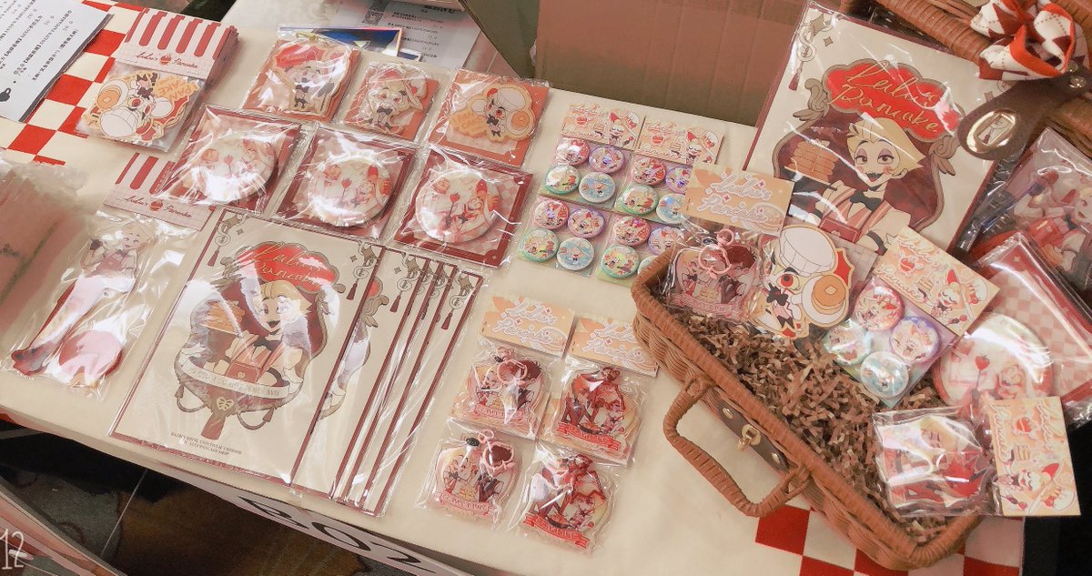 We made it！🤩
Our pancake shop opened in HHO last week!😎
With Luci!!❤️❤️
All products by <a href="/sleep18hour/">カワウソ🦦</a>&amp; <a href="/Hako_iix07/">hako</a>

🥞Welcome to #LuLuPancake！ 
Luci runs a pancake shop on earth AU 
#HazbinHotel #HazbinHotelLucifer