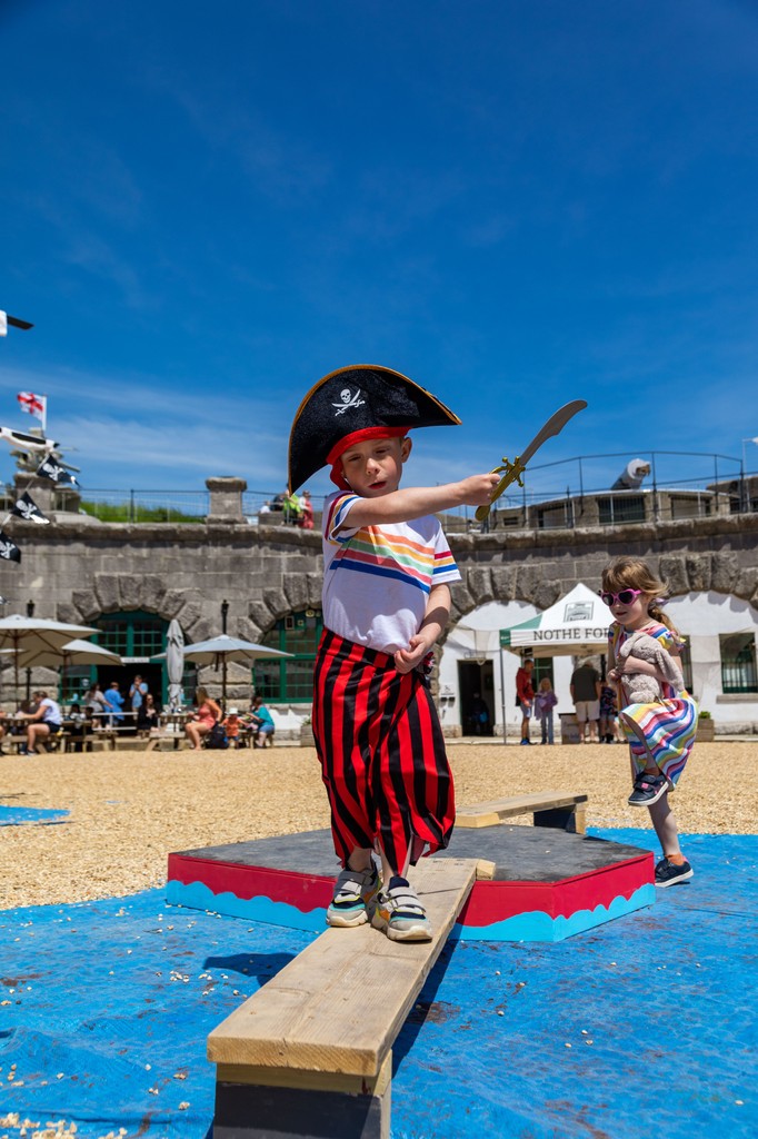 What's better than a museum on a rainy day? Probably only one thing - a museum on a sunny day! 

From Swansea to Edinburgh, our #FamilyFriendlyMuseum Award 2024 shortlisted venues have an action packed summer, whatever the weather. 

Find out more ➡️ kidsinmuseums.org.uk/2024/07/the-be…