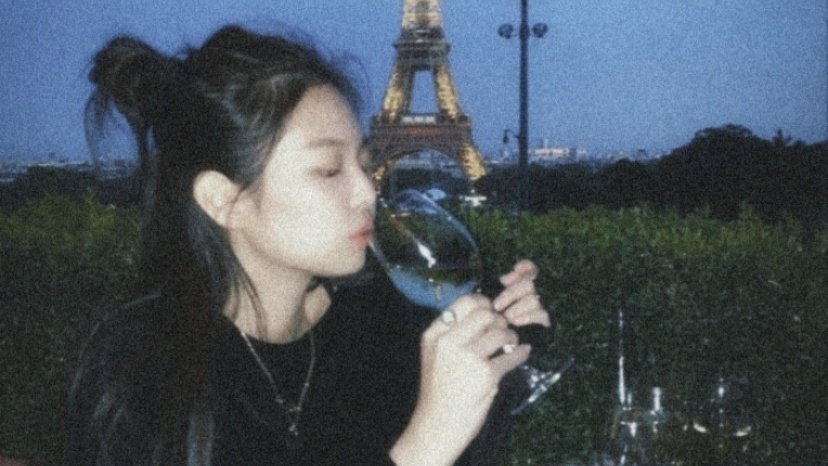 whosjnk's tweet image. a date with jennie