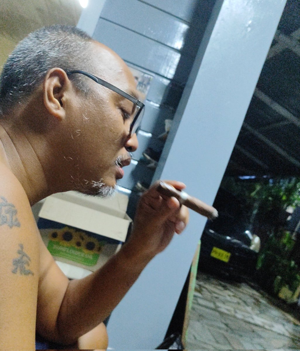 runner2274's tweet image. Here's to 50 years on this planet! 😁