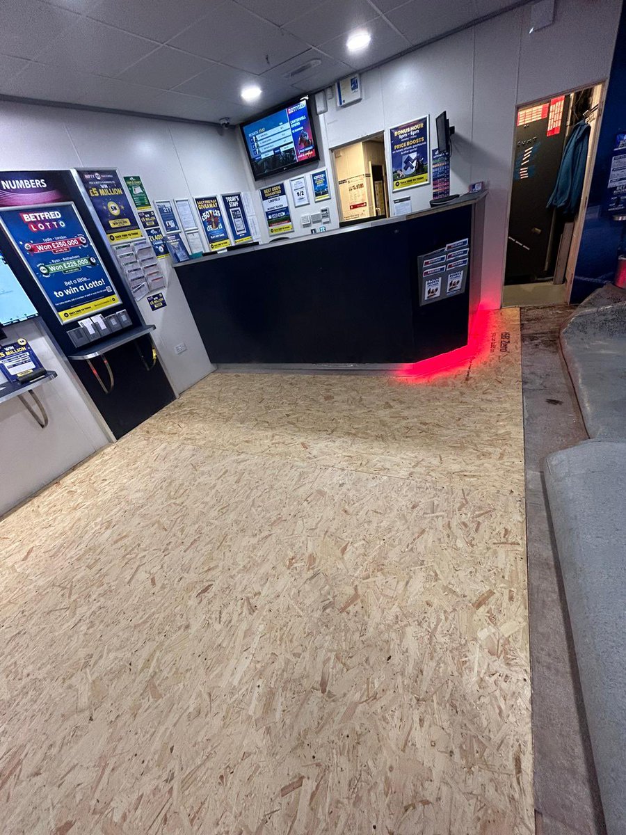 ReactiveLimited's tweet photo. Here we have removed the rotten floor boards and supplied and fitted new. How much better does that look ☺️ https://t.co/U0yTsMPOQ8