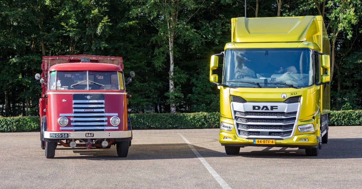 DAFTrucksNV's tweet photo. Because of our anniversary celebrating '75 years of truck production,' we invited several journalists to experience one of our classic trucks, the first truck produced: the DAF 7-striper. And, of course, our New Generation DAF trucks. What an experience! 🤩 https://t.co/lfE2Q8bxbG