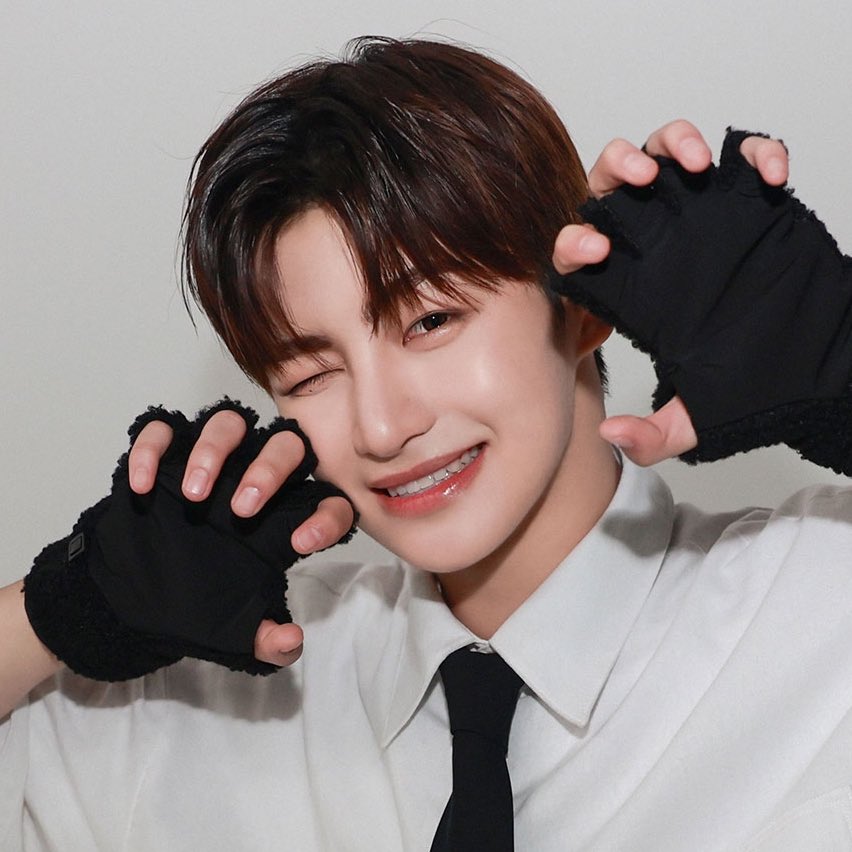 hanjihoonfan's tweet photo. 🐯🐯💌💌💌💕 https://t.co/rHTIiP4AjR