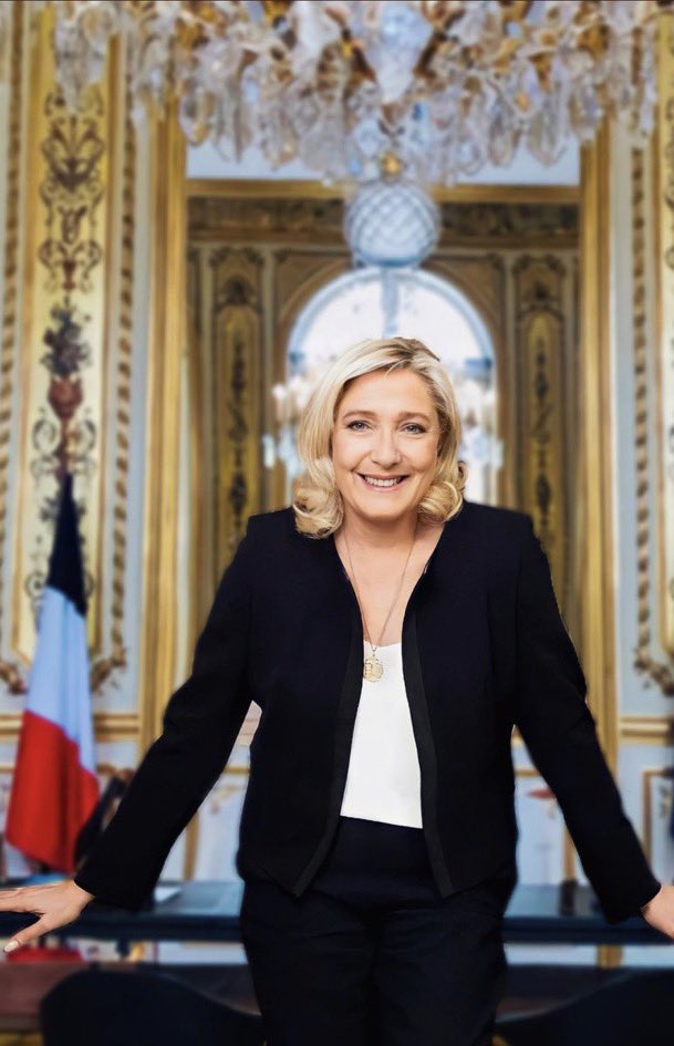 France Libre (@souveniravenir) on Twitter photo ⚠️#presidentielles2017
POUR ÉVITER LE RISQUE DE <a href="/JLMelenchon/">Jean-Luc Mélenchon</a> Président de la République au 2eme tour
VU LE CONSERVATISME IMBECILE DU FRONT RÉPUBLICAIN
La notoriété de l’enseigne « LE PEN » reste à prouver
VOUS PERDREZ AVEC <a href="/MLP_officiel/">Marine Le Pen</a>
FORCING AU 1erTOUR SUR <a href="/J_Bardella/">Jordan Bardella</a> ⚠️#presidentielles2017
POUR ÉVITER LE RISQUE DE <a href="/JLMelenchon/">Jean-Luc Mélenchon</a> Président de la République au 2eme tour
VU LE CONSERVATISME IMBECILE DU FRONT RÉPUBLICAIN
La notoriété de l’enseigne « LE PEN » reste à prouver
VOUS PERDREZ AVEC <a href="/MLP_officiel/">Marine Le Pen</a>
FORCING AU 1erTOUR SUR <a href="/J_Bardella/">Jordan Bardella</a>