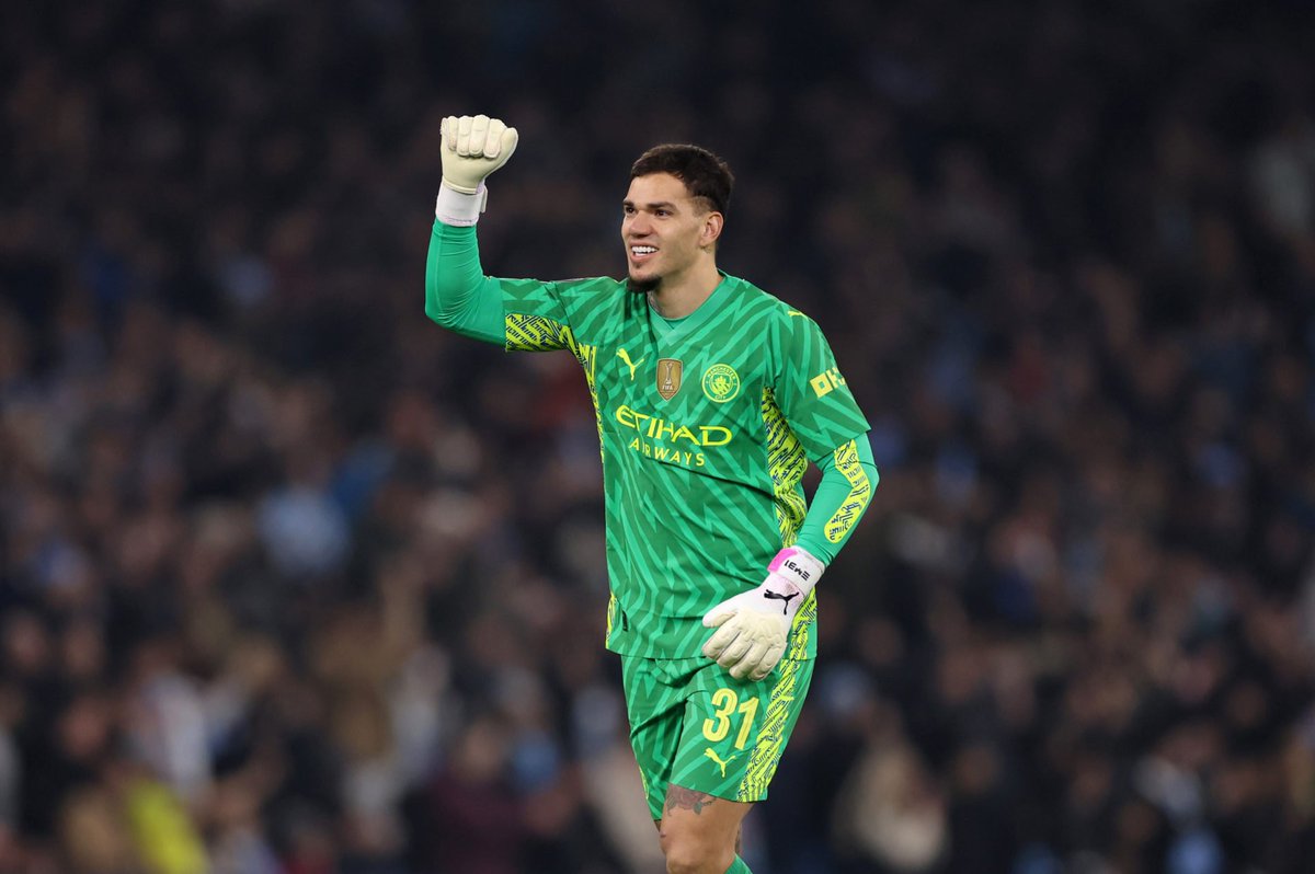 Mirkuzz_Alex's tweet image. 🚨GOALKEEPERS UPDATE🧤
#ManCity could lose #Ederson in this transfermarket window, so they're planning to bring in #ACMilan's Mike #Maignan. So Rossoneri could make a bid to #Juventus for #Szczesny.

STAY TUNED⏳️⌛️