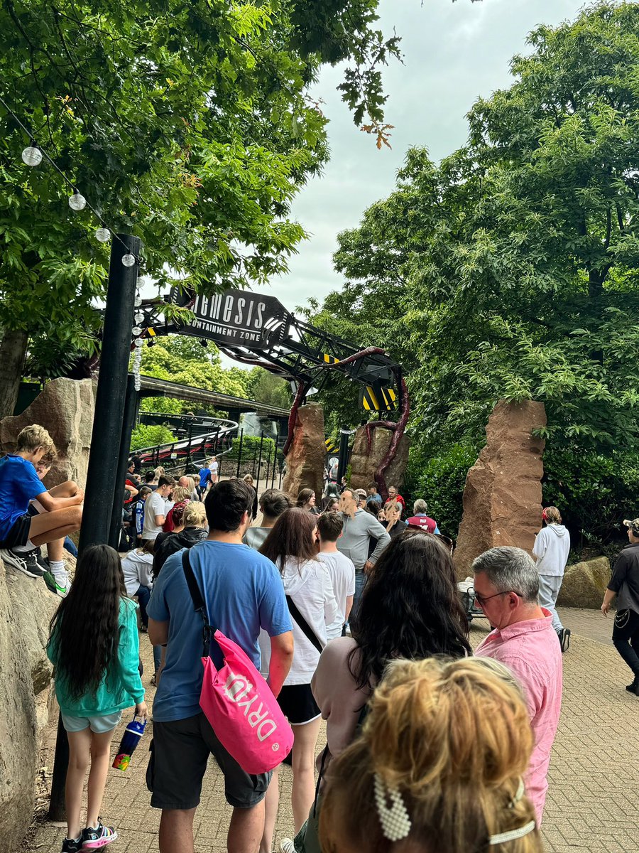 Stayed at <a href="/altontowers/">Alton Towers Resort</a> resort last night and had a fab stay! Unfortunately one of the appeals was the early ride time for Nemesis Reborn but have been stuck waiting in this for an hour now and now the park is open so we’ll be battling the crowds straight after 😢 kids gutted