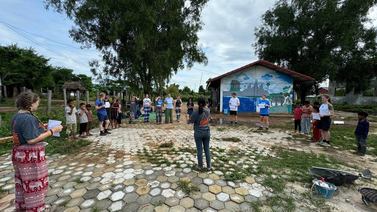 CampCambodia's tweet photo. Students #TeamTonsay at #campBengMealea
#Dosomethingamazing
#Campseffect 
@CampsInt https://t.co/ZOYnnr0vw8