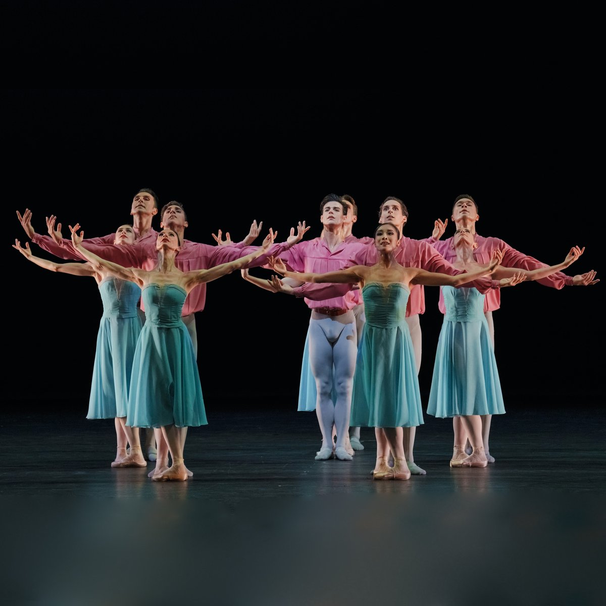 Highlights / Dans / Het Nationale Ballet

Het Nationale Ballet komt naar Amare! Met het romantische Four Schumann Pieces van Hans van Manen en het poëtische The Fairy’s Kiss van Alexei Ratmansky.

📅 za 16 nov / 20:00 / Danstheater
🎟️ amare.nl/nationaleballet