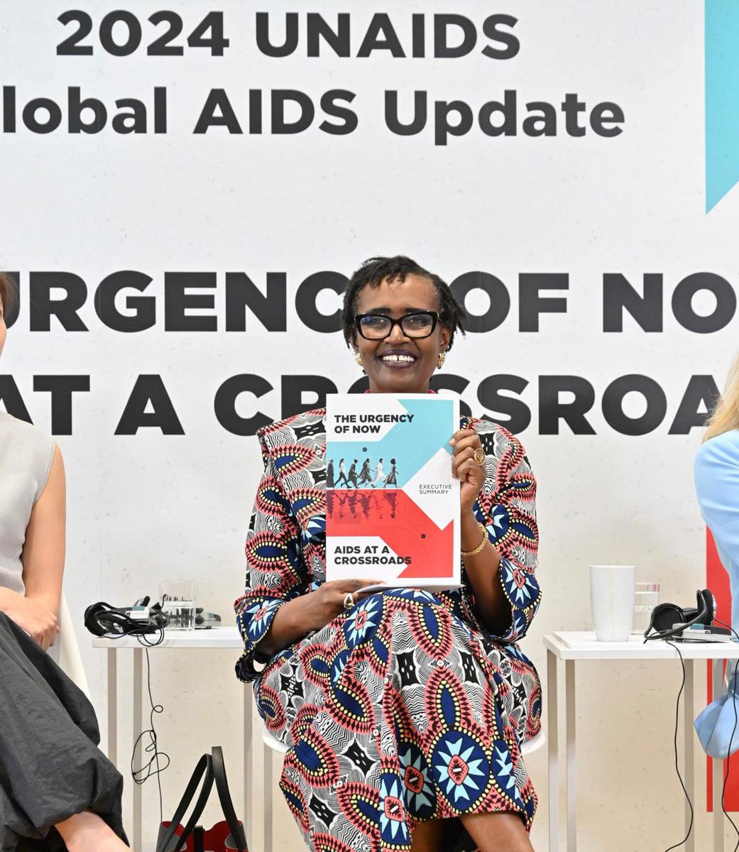 Winnie_Byanyima's tweet photo. The data @UNAIDS is releasing today demonstrates the actions leaders take this year will determine whether the world succeeds in ensuring the world reaches the end of AIDS by 2030, or we fail.

This is why the #GlobalAIDSUpdate2024 is called The Urgency of Now: The AIDS Response at a Crossroads.

Read the report now👉🏾 https://t.co/9KQgNrfk2F
