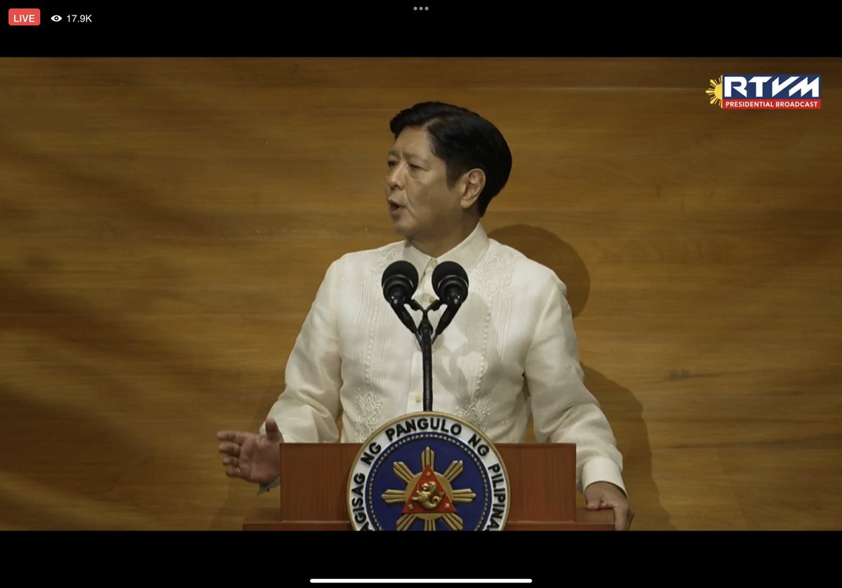 jerichozafra_'s tweet photo. BREAKING: President Ferdinand Marcos has completely banned the operation of Philippine Offshore Gaming Operators (POGOs) in the country. He has instructed PAGCOR to cease all POGO operations by the end of 2024. https://t.co/eHzJaRKEgW