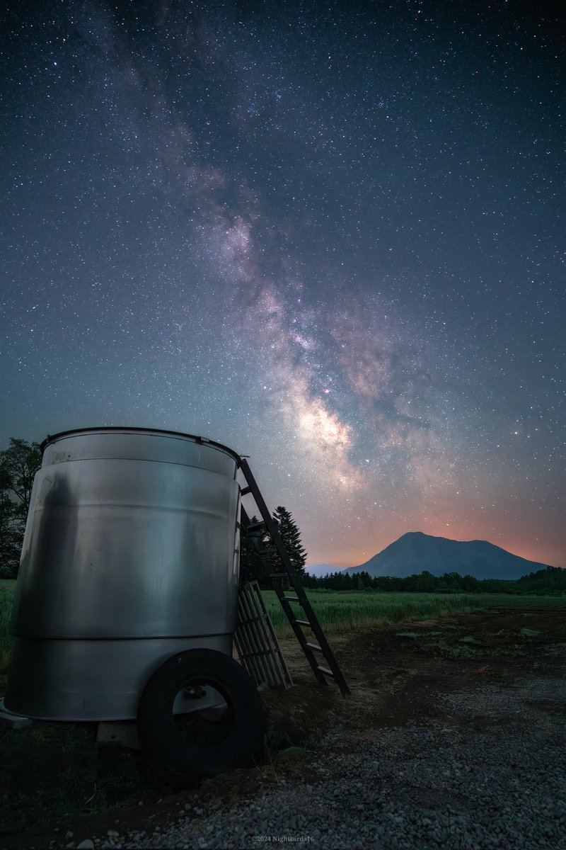 FF7の給水塔がありました

2024.07.02 撮影

#星
#星空
#天の川
#星景写真
#北海道の星景写真
#北海道が美しい
#東京カメラ部
#milkyway 
#tokyocameraclub 
#SonyAlpha 
#これソニーで撮りました
<a href="/sony_jpn/">Sony (Japan)</a>
<a href="/AlphabySony_JP/">Sony | Alpha (Japan)</a>
