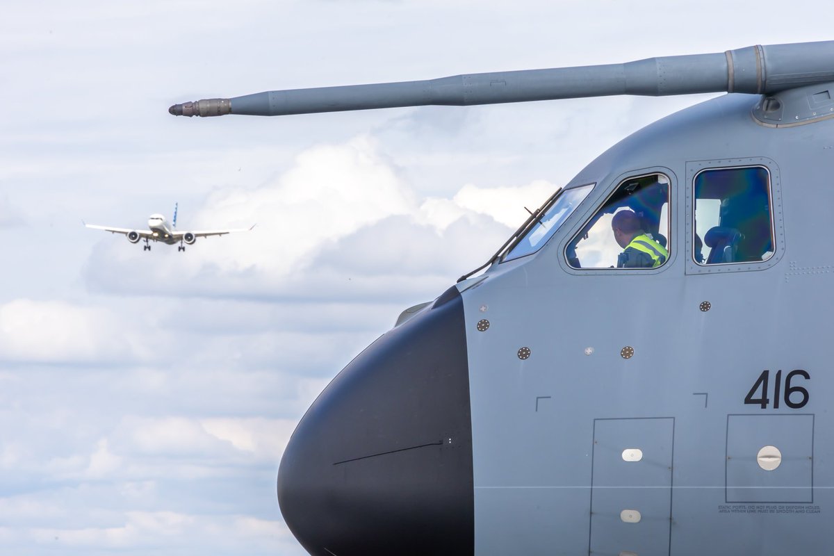 FlightIntl's tweet photo. We are at Farnborough Airshow 2024 for the latest news and updates in commercial aviation.
Follow @FlightIntl and our reporters @SpieleWERT and @MattGrffn.
#FIA2024 https://t.co/6z3ezUQ9vV