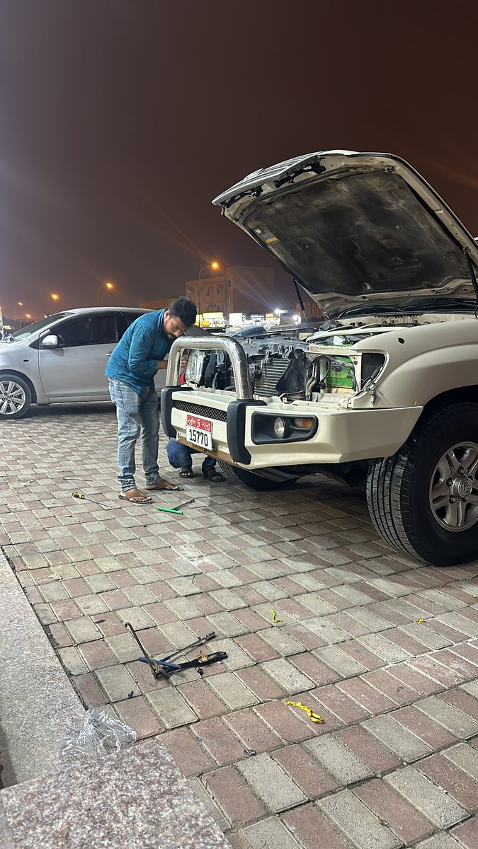 shaba_94's tweet photo. حسبي الله ونعم الوكيل عليهم 
رايح صلاله سياحه من التعي حجزت ورقدة نشيت الصباح حصلت الليتات مصروقات 
انتبهو الي رايحين صلاله https://t.co/pRGIZ24By5