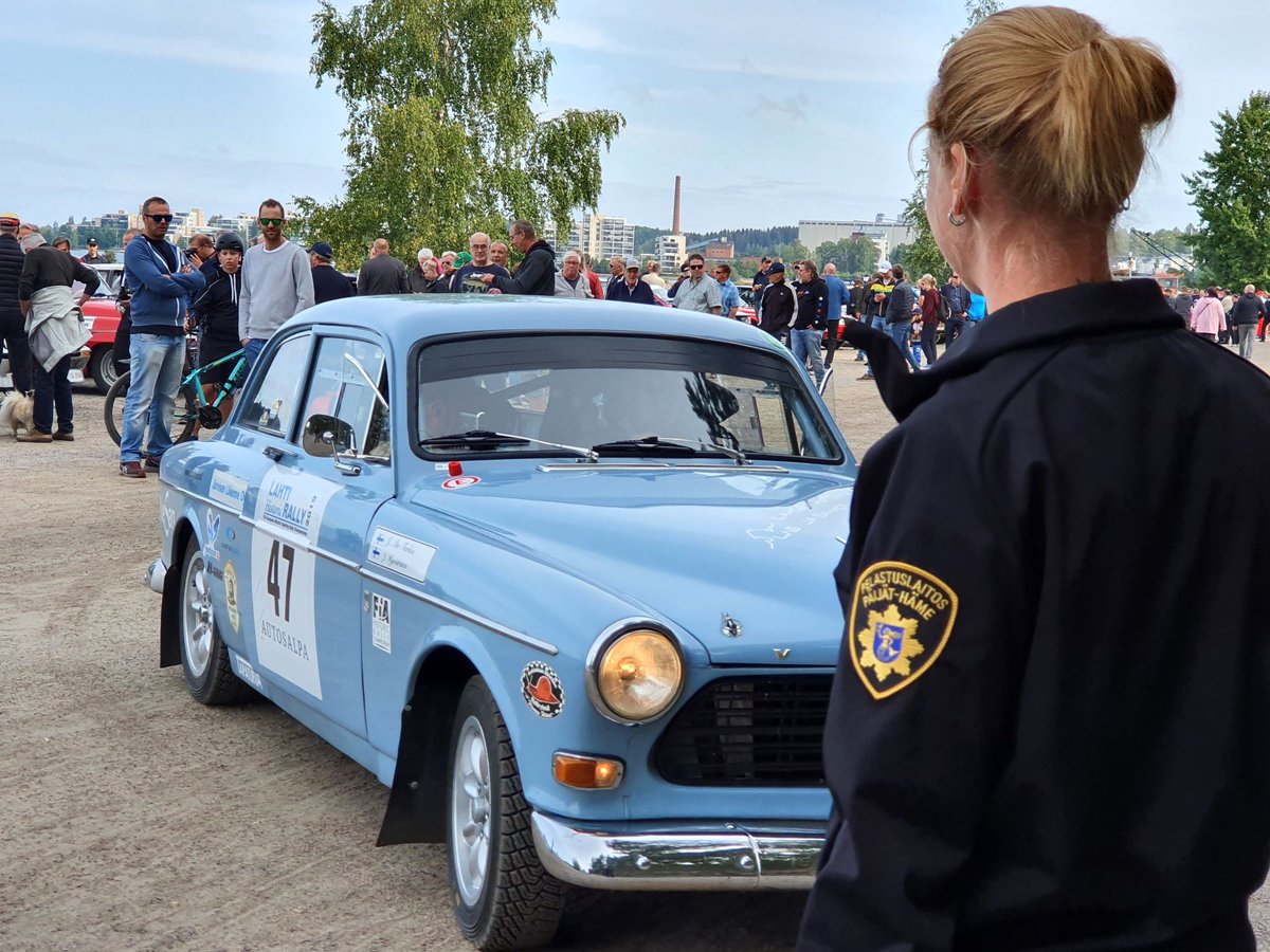 Päijät-Hämeen pelastuslaitos (@phpelastus) on Twitter photo Tule palotarkastajaksi Lahteen ja Päijät-Hämeeseen! Kiva työyhteisö, mukavat edut ja merkityksellinen työ. #phpela #palotarkastaja #rekry #pelastustoimi <a href="/paijatha/">Päijät-Hämeen hyvinvointialue</a> phpela.fi/palotarkastaja… Tule palotarkastajaksi Lahteen ja Päijät-Hämeeseen! Kiva työyhteisö, mukavat edut ja merkityksellinen työ. #phpela #palotarkastaja #rekry #pelastustoimi <a href="/paijatha/">Päijät-Hämeen hyvinvointialue</a> phpela.fi/palotarkastaja…