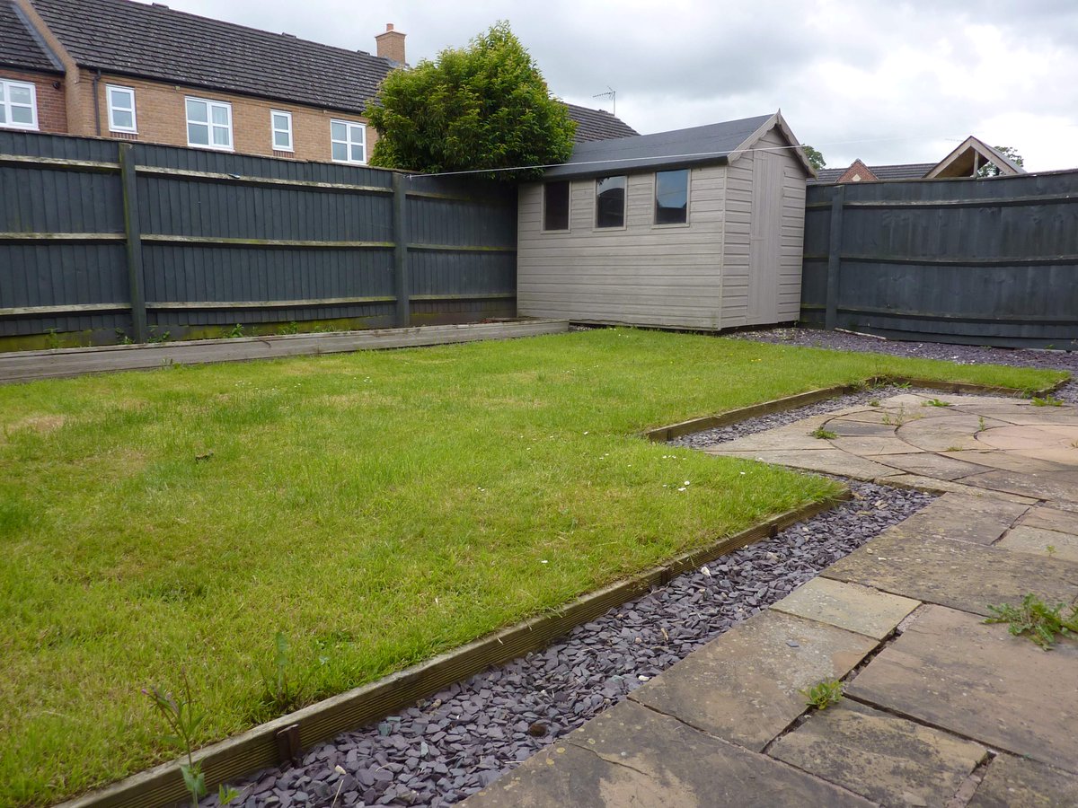 Forge_Property's tweet image. Looking for a four-bedroom home to rent close to Wrexham and Whitchurch? We are marketing an attractive detached house, with a rear garden and parking, in the centre of Penley village. Find out more: forgeproperty.co.uk/blog/unfurnish… #Forgeproperty #housetolet #Wrexham #Whitchurch #Penley