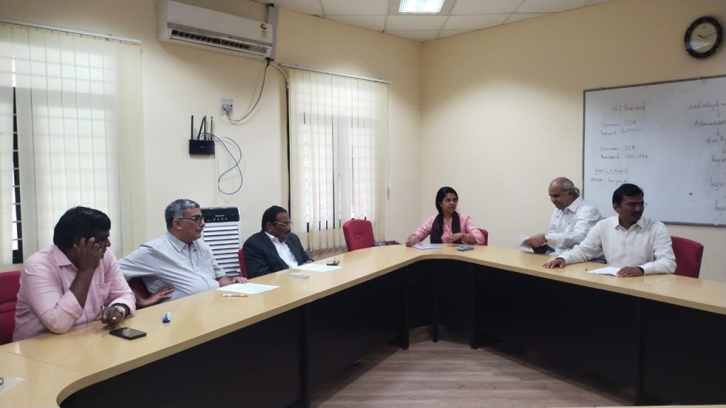 HydUniv's tweet image. A South African delegation from the Department of Science and Innovation-National Research Foundation (DSI-NRF) Centre for Excellence in Indigenous Knowledge Systems (CIKS), @UKZN , Durban, South Africa, visited the @HydUniv on July 21, 2024. The five-member delegation comprised…