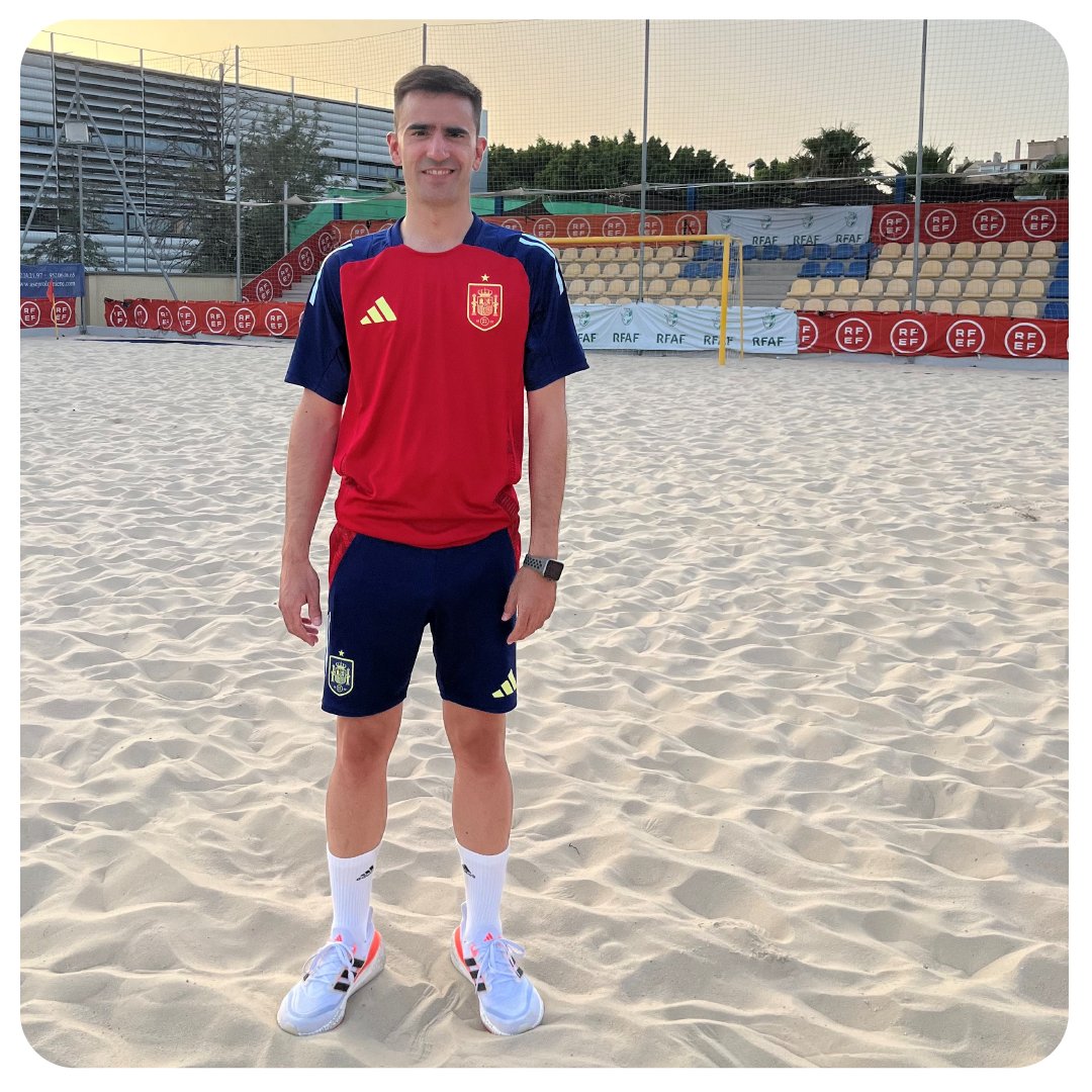 pabloa_ndsalud's tweet photo. ¡Muy contento con mi primera concentración con la Selección Española Absoluta de Fútbol Playa! Agradecido a todo el staff por la acogida y muy ilusionado con esta nueva etapa en la que me incorporo al Departamento de Nutrición de la RFEF. ¡Vamos a por todas! 🇪🇸 💪🏽 https://t.co/3U3Xss2sWZ