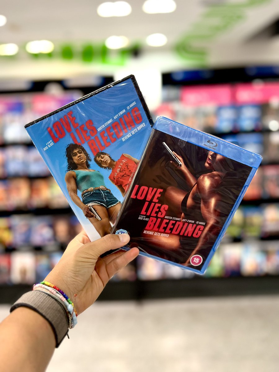 hmv Broadmead tweet media