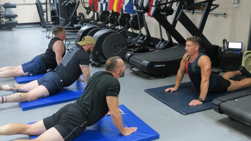 RFALymeBay's tweet photo. A team made up of RN/RM/RFA and RLC on board RFA Lyme Bay, have completed a 24 hour endurance challenge on the equipment provided by the @RNRMC 

The team wish to help those who, in turn, have helped them stay fit and de-stress after a hard day of #ExercisePredatorsRun https://t.co/yrmJRAwGHe