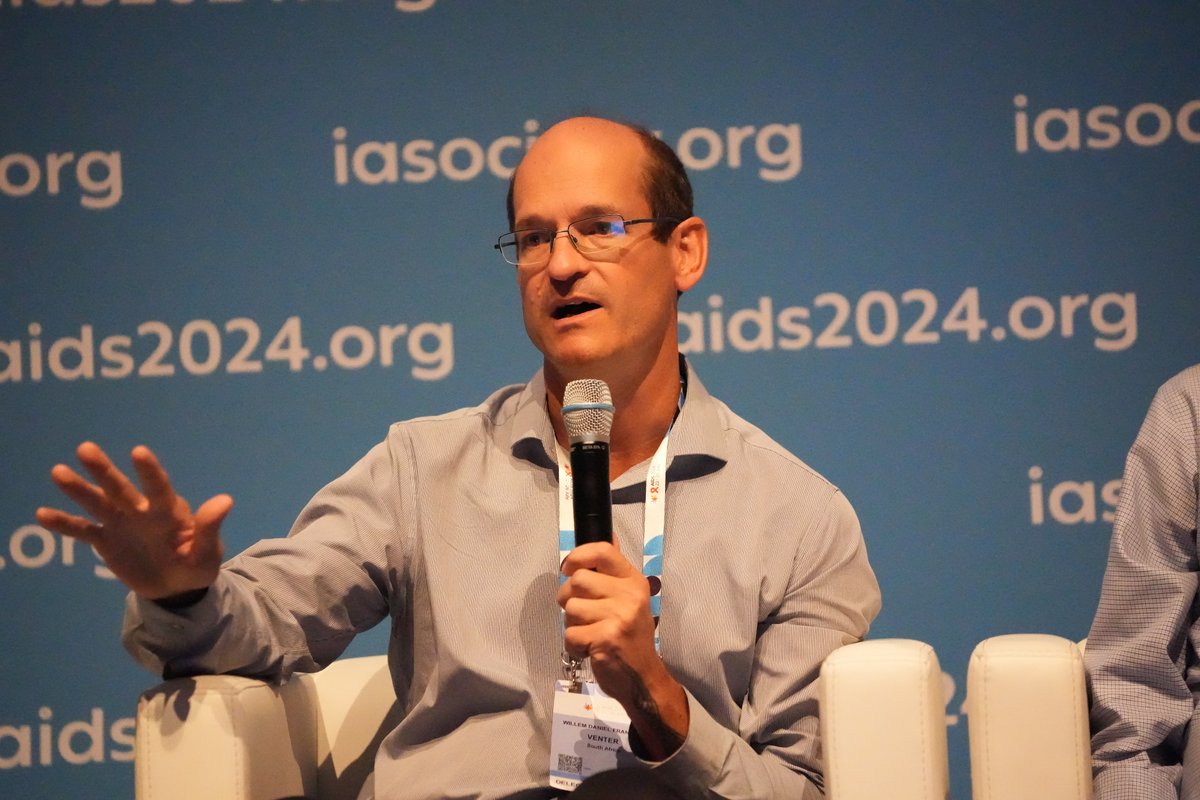 #AIDS2024: Francois Venter from Ezintsha Research Center emphasizes the need for collaborative drug development efforts like with dolutegravir, highlighting the Unitaid-funded ADVANCE study as an example of successful collaboration with donors, communities, experts and companies.