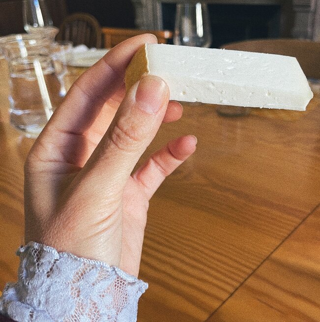 gloria_valles_'s tweet image. #lactium #FormatgeCatalà 🧀
@LactiumVic 
gloriavalles.com/articulos/lact…