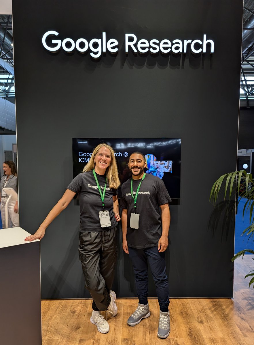 Google AI tweet media